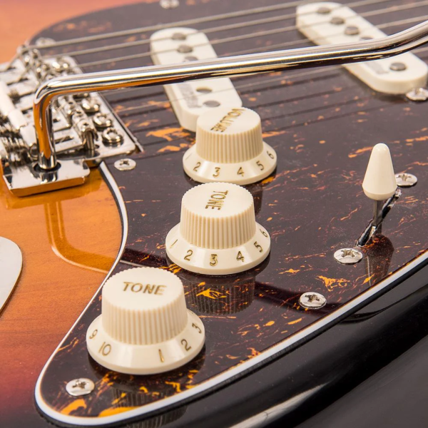 Guitarra Vintage Reissued V6MSSB Strato Maple Fingerboard-SS - Imagem 5